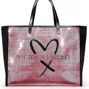 NWT Victoria’s 💕Secret tote